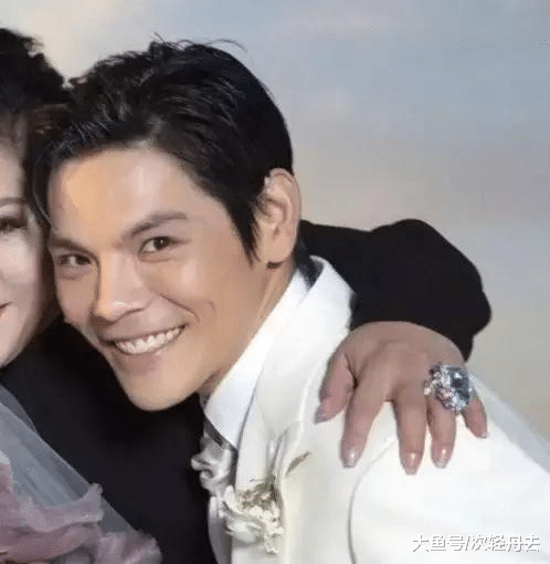 郭碧婷婚礼有多壕？5百万钻戒都不算啥，珍藏了8年的王冠才是...
