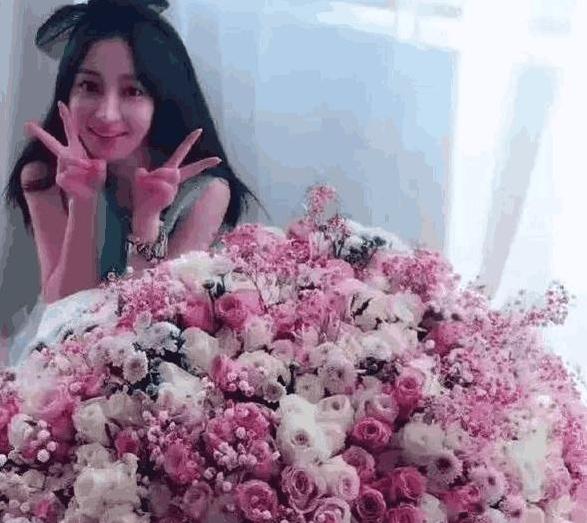 参观姚笛现实的豪宅，房子比样板房还干净，看来也是个贤妻良母