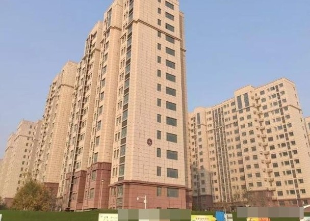 郑州安置房疑偷工减料，混凝土梁柱一敲即碎