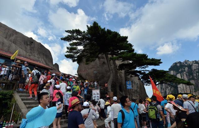 这个地方不是景点，却成为景区游客必须要光顾的地方