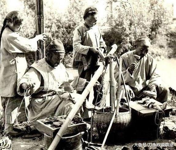 清朝不为人知的老照片，和清宫剧中完全不同，第3张让人心疼！