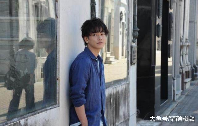 現在的男生，為什么寧愿把錢花完也不去追女生？原因并不簡單