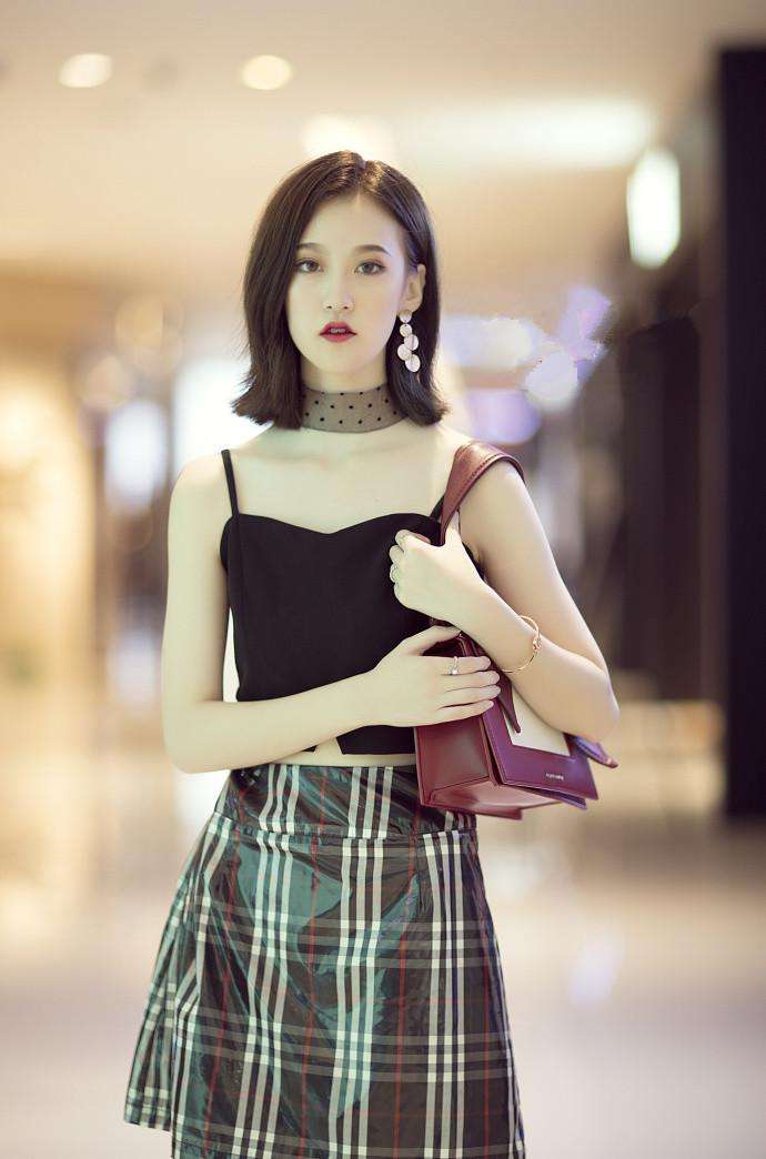 当年的忧郁网红，现在又横空出世？？