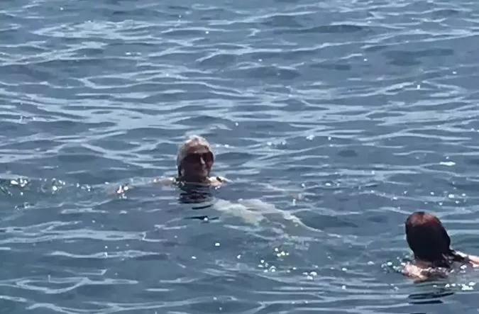 看看这位80岁开车环游世界的姑娘，敬余生不将就！