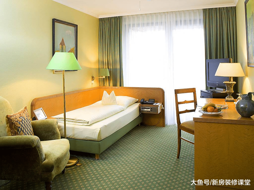 小房間也可以很自在，不用非得做榻榻米，資深設計師給了這幾條建議