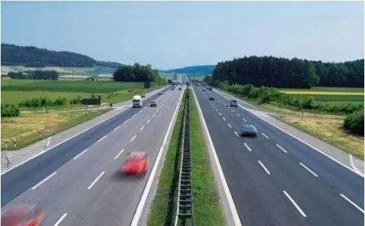 全球百亿资金流入，世界已经无法阻挡柬埔寨逆袭