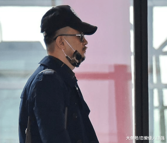 黄海波5年的落寞，让他大吐心声，最苦的时候妻子依然陪伴！