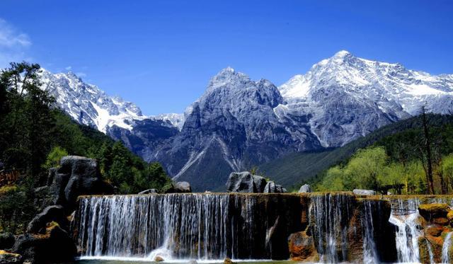 天生丽质|中国最偏远的县,通公路仅5年,2万多平方公里的土地被邻国霸占!