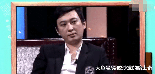 杨幂发布美照，王思聪现身评论区，网友：难道他要追求杨幂？