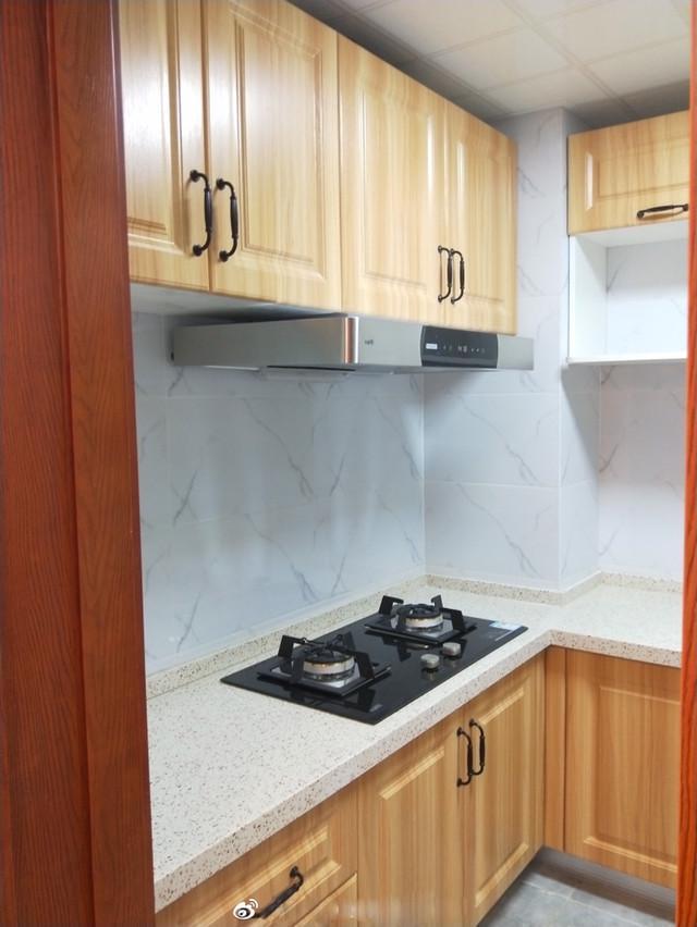 新房硬装装修完工，花了2000元做的电视背景墙真漂亮，晒晒