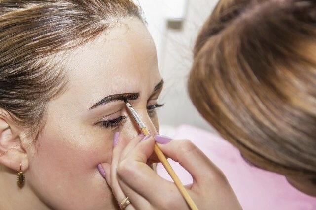 眉毛太少不好画？这样画眉毛，又快又漂亮