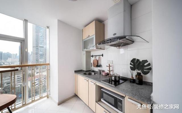 26㎡小边套改造，妹妹做了个撞色设计