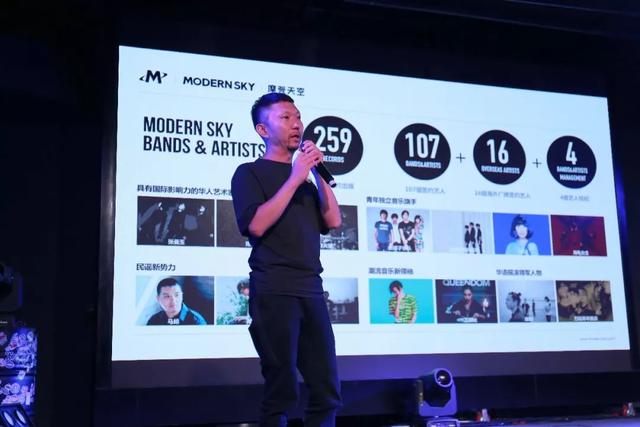 融创西南战略签约摩登天空！立足欢乐生活，开启大文旅时代