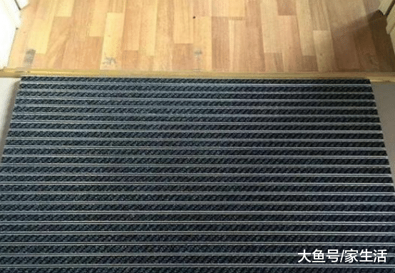 头一次见用“铝合金”做地垫，比传统地垫好用十倍，防滑又耐磨