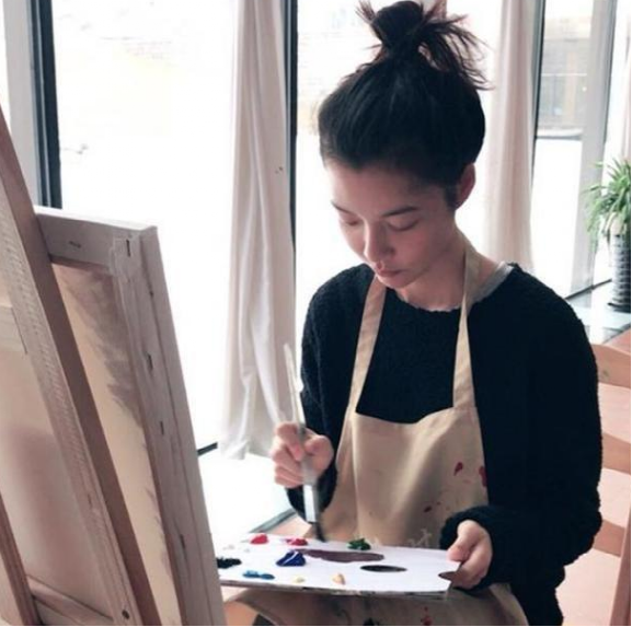 带你参观车晓住的豪宅，如今经常跟家人聚在一起，生活很乐观