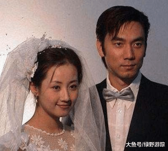 靠第一任老婆走红,靠第二任老婆发家致富,今48岁成亿万富翁!