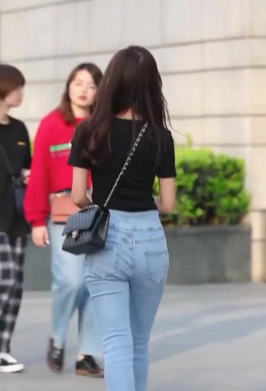 摄影：与气质少妇度过愉快的一天