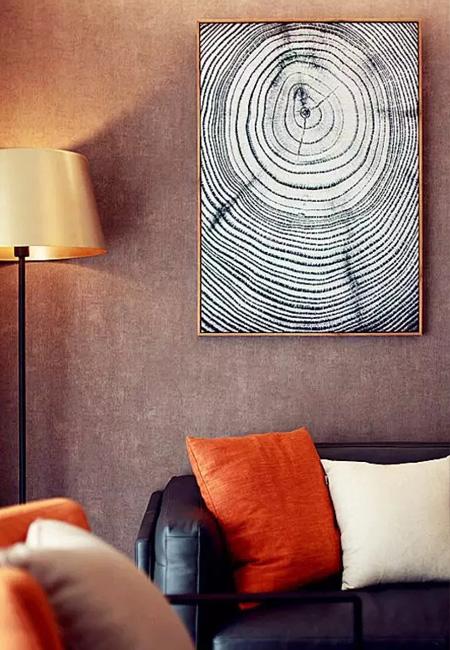 小夫妻花16万元装修 现代的时尚装修风格 很受朋友喜欢