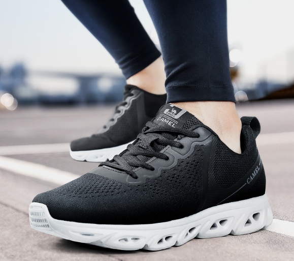 中国最委屈的“跑鞋之王”，脚感堪比亚瑟士，居然被国人嫌弃“太廉价”