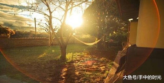 喜欢阳光晒进家里的感觉，舒适、温暖、宁静