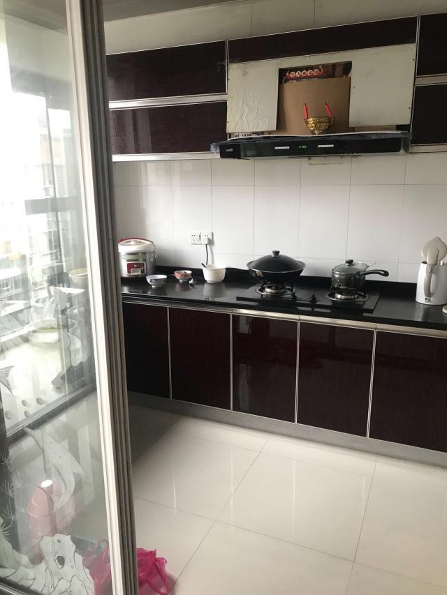 住八年的房子，每天打掃干凈，如今依然很漂亮，估計你沒見過