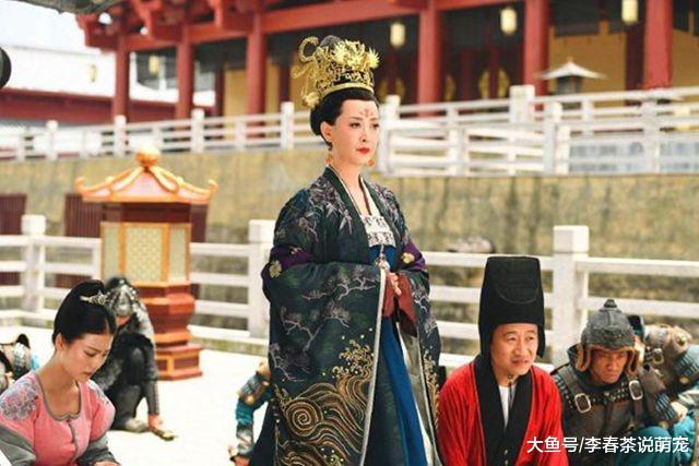 她15岁就成了太皇太后，在位47年没有生儿育女，孤身一人直至死去