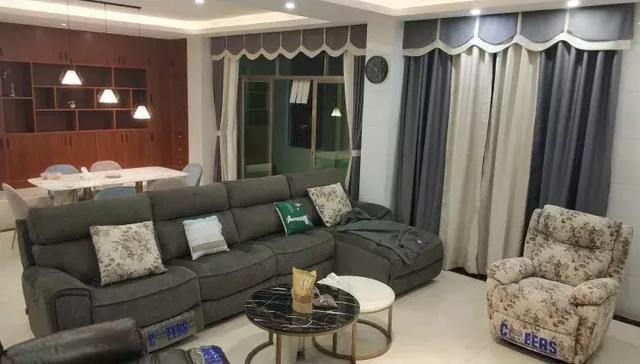 新家45㎡大客厅惊艳客人！卧室“月球”背景墙太个性