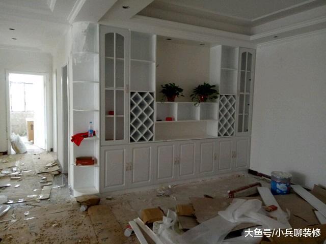 新房柜子全现打，现场实拍图，做成通天柜后我后悔莫及！