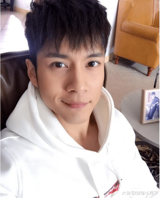 参观韩东君的豪宅装修，装修干净有品位，十分符合他的气质