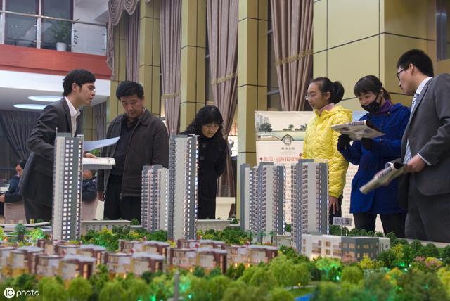 为啥房子“禁止”降价？开发商：不是不降而是不敢降，有4大原因