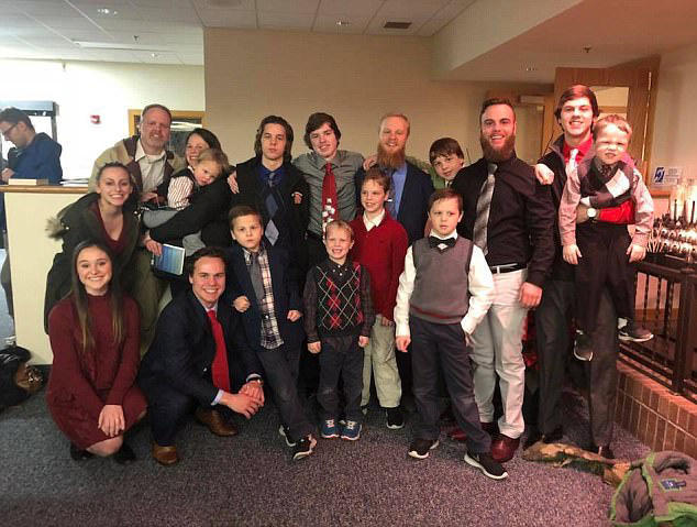 英国一女子生了13个儿子，现在又怀孕了， 希望生一个女儿