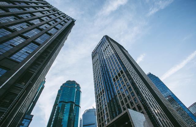 2019年楼市基调已定，房价一旦大幅回落，这三类人要倒霉！