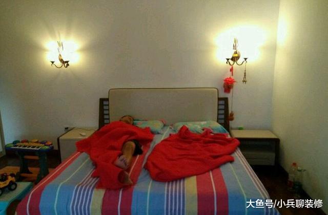 花130万在广州买48㎡二手房，马桶就在床边，估计你都没见过！