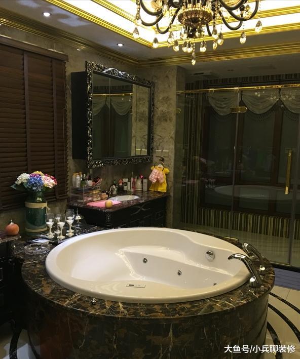 晒晒朋友花200w装修380平新家，光设计费就30w，土就一个字啊！