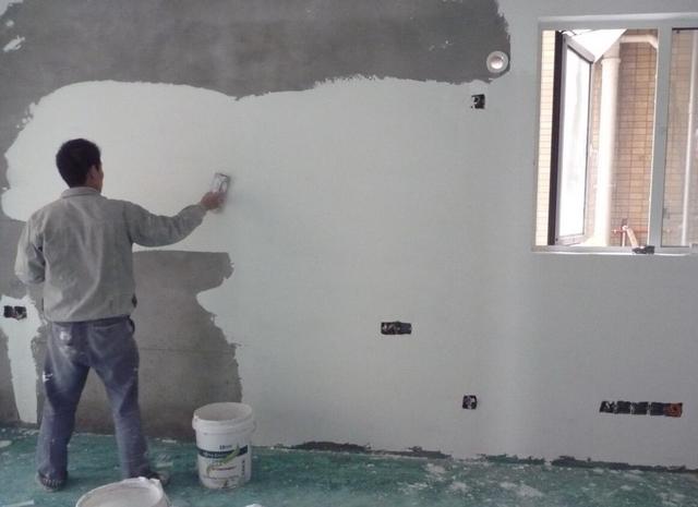 新房刚装完墙面就鼓小泡，老师傅：不注意这4个细节难怪毁房