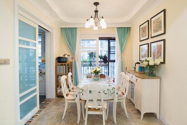 晒晒我的新家，亲朋好友都说漂亮，最喜欢阳台的花花草草