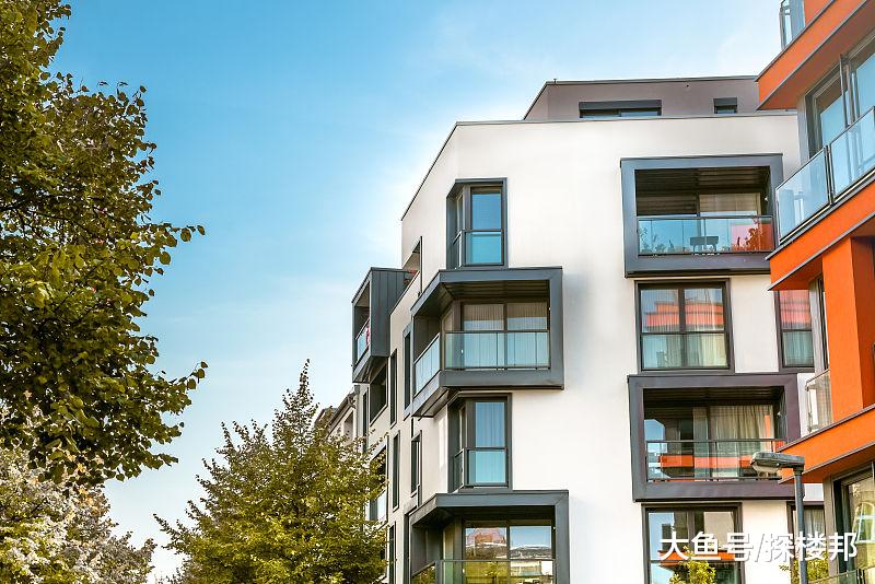 李嘉诚早已预料到：年轻人不愿意看到的到来了，已在各大城市蔓延