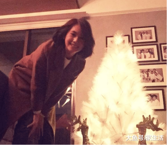 杨丞琳晒出自己的豪宅，厨房台面洁白如雪，一看就没经常做饭了