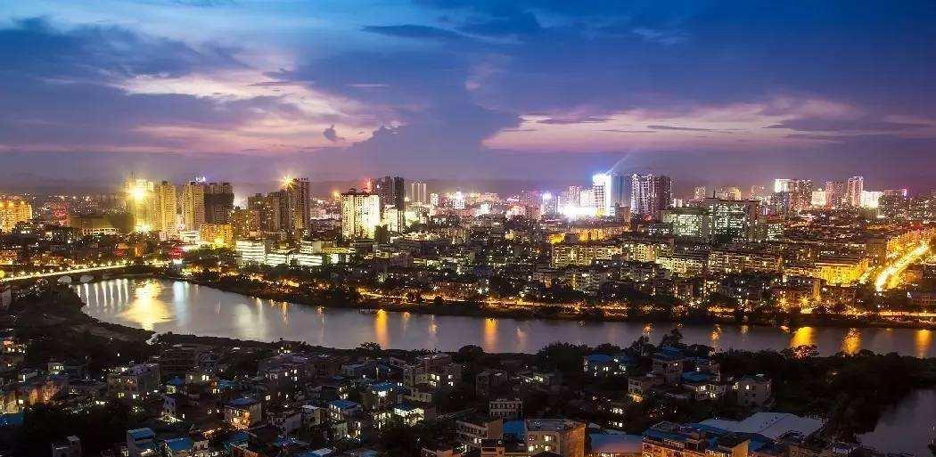 中国房价最“便宜”的滨海城市，一平方米三千多？网友：难以置信