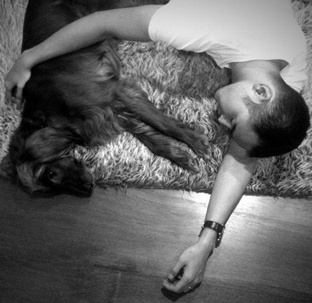 晒晒阮经天在上海的豪宅，落地窗对着一线江景，住的地段真不便宜