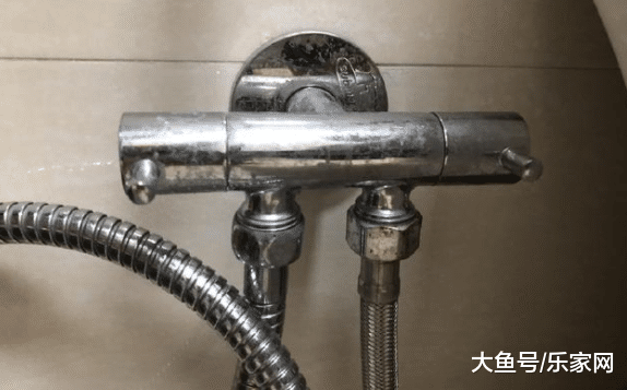 裝修衛生間太難清潔？買個馬桶噴槍，剛開始家人說亂花錢如今都說好用