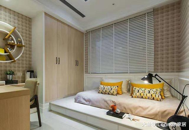 卧室小、放不下大床，过来人教你这么设计，大气实用省空间
