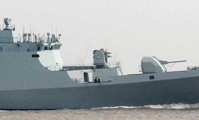 中国第一种隐形舰中修升级在即，海军就是有钱也不改装垂发