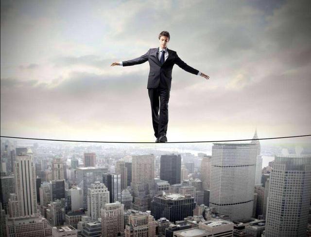 这就是当下炒房套路？业主真急了，从2万到3万，房价就这样上去了