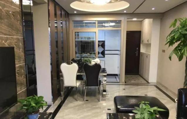 10年存钱一朝买房, 80平精装两居小家幸福生活将从这里开始