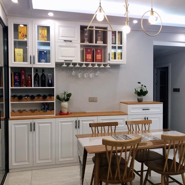 晒晒三居室新房，全屋宽敞又明亮，衣柜里“藏”卫生间是头次见！