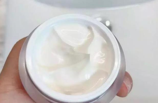 6种“价格低廉”护肤品，摆在货架无人问津，可半个娱乐圈的人都在