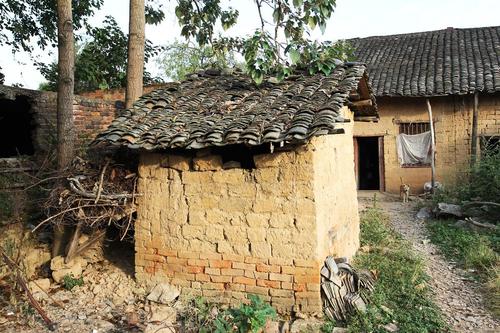 农村这3类房子要被收回了，每人补贴5万元，你们都知道？