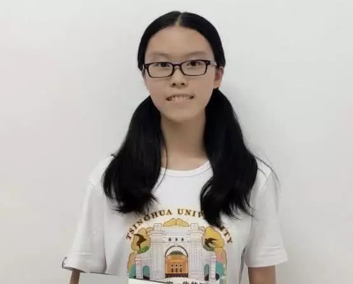 清华新生典礼，校长“点名”这3位学生，得知背后故事网友竖起大拇指