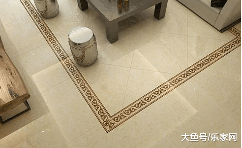 想提升家里瓷砖“颜值”? 铺砖工: 装波导线就成, 花钱少又好看!